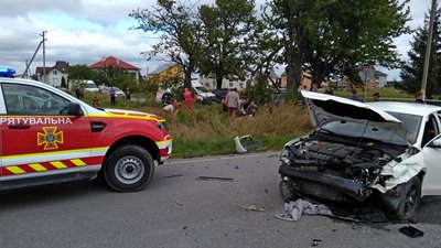 В аварії на Тернопільщині травмувалися 5 людей