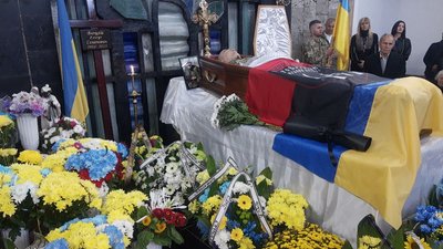 У Тернополі прощаються з бійцем Ігорем Боцієм