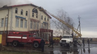 На Миколаївщині горить торгівельний центр На Миколаївщині горить торгівельний центр