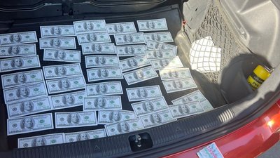 За 8 000 Євро переправляли чоловіків за кордон: на Волині затримали підозрюваних За 8 000 Євро переправляли чоловіків за кордон: на Волині затримали підозрюваних