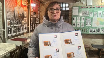 Начальниця відділу поштових послуг Ніна Герасименко Начальниця відділу поштових послуг Ніна Герасименко