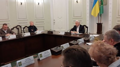 Заклади харчування у Харкові працюватимуть тільки на замовлення — рішення міськради