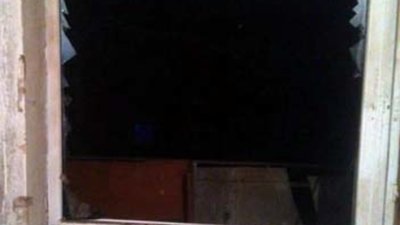 На Дніпропетровщині в багатоповерхівці стався хлопок невідомої речовини: пошкоджена квартира