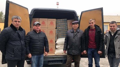 Черкаські лісівники передали гуманітарну допомогу колегам із Запоріжжя Черкаські лісівники передали гуманітарну допомогу колегам із Запоріжжя