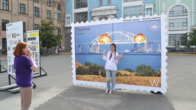 "Інфоспротив" переїхав з Подолу до Оболоні. Де ще можна буде побачити експонати виставки