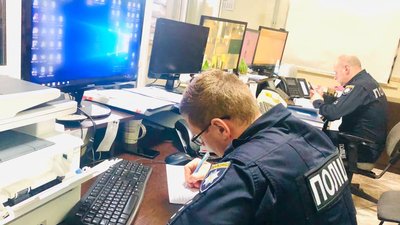 Поліцейські Івано-Франківщини за добу отримали тисячу повідомлень від громадян