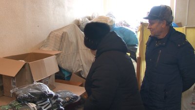 Щодня відправляють посилки на фронт: як канівчани волонтерять дев’ять років Щодня відправляють посилки на фронт: як канівчани волонтерять дев’ять років