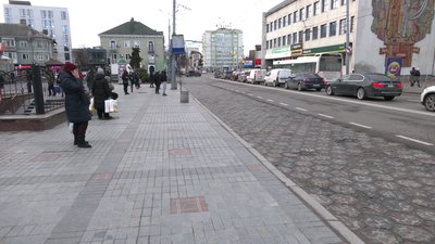Вулиця Соборна у центрі Рівного біля ЦУМ