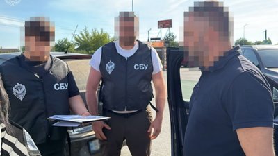 На Львівщині митнику повідомили про підозру