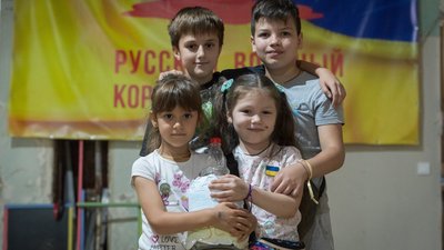 Три надихаючі історії про дітей-волонтерів з Дніпропетровщини Три надихаючі історії про дітей-волонтерів з Дніпропетровщини