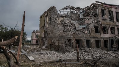 Ракети у Миколаєві і обстріли на Донбасі. Як минула ніч у регіонах