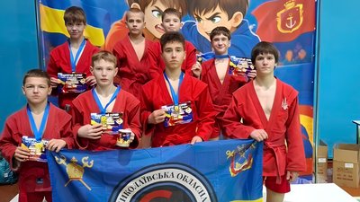 Миколаївські спортсмени під час турніру з самбо в Одесі