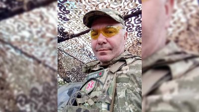 На Чернігівщині в останню путь провели двох військових ЗСУ, які загинули на Донеччині