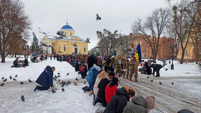 На Чернігівщині поховали солдата Євгенія Медуниця, який загинув на фронті На Чернігівщині поховали солдата Євгенія Медуниця, який загинув на фронті