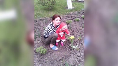 "Це моя четверта донька". Жителька Кіровоградщини прихистила 17-річну матір з дворічною дитиною "Це моя четверта донька". Жителька Кіровоградщини прихистила 17-річну матір з дворічною дитиною