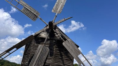 вітряк з Сумщини, музей у Пирогові