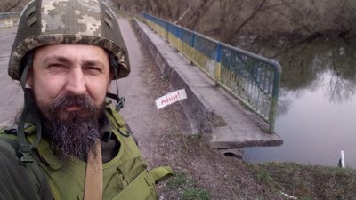 "Я прямо з сесії в костюмі пішов у ТрО", — як депутат Мукачівської міськради став військовим