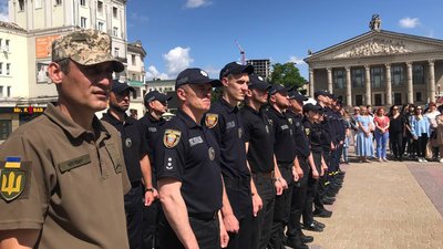 Під час урочистостей до Дня Конституції України