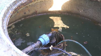 У Заболотові з кранів тече чорна вода У Заболотові з кранів тече чорна вода