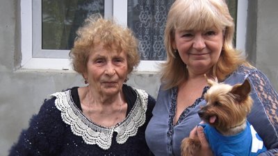 Виїжджати з України не планують: на Тернопільщині проживає сім'я вчителів з Маріуполя Виїжджати з України не планують: на Тернопільщині проживає сім'я вчителів з Маріуполя