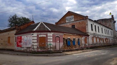 У Кропивницькому обвалилась стіна будівлі заводу
