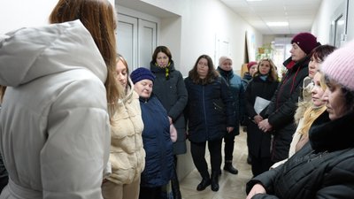 Батьки учнів Андріяшівського ліцею на Сумщині проти звільнення директора Батьки учнів Андріяшівського ліцею на Сумщині проти звільнення директора