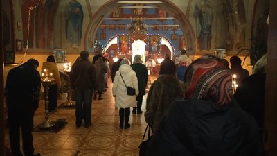 Сумчани справляють Святвечір у Свято-Воскресенському та Спасо-Преображенському соборах