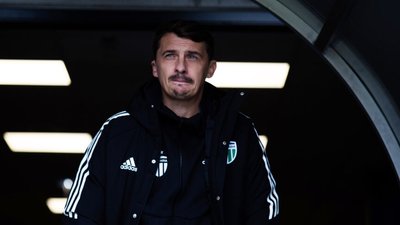 Пропрацював 10 днів і звільнили. В Естонії відправили у відставку українського тренера Максима Калініченка