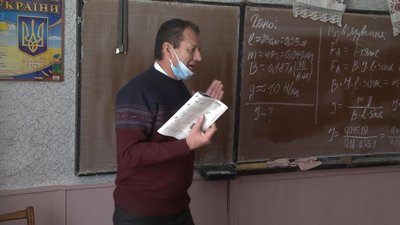 На Житомирщині на COVID-19 хворіють 279 працівників шкіл