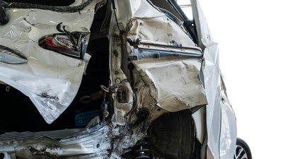 ДТП на Чернігівщині: автомобіль Dacia Logan врізався у трактор John Deere