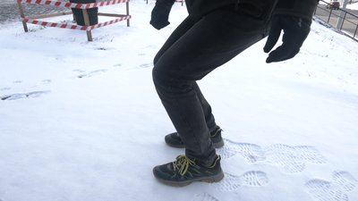Ожеледиця у Харкові: 22 людей ушпиталили з травмами Ожеледиця у Харкові: 22 людей ушпиталили з травмами