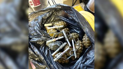 Гранати, вибухівка та зброя: виявлені гранати під час обшуку на Чернігівщині Гранати, вибухівка та зброя: виявлені гранати під час обшуку на Чернігівщині
