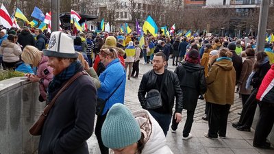 У Брюсселі влаштували акцію до роковин вторгнення Росії в Україну У Брюсселі влаштували акцію до роковин вторгнення Росії в Україну