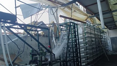 Підприємство у Золочеві, яке зазнало пошкоджень внаслідок російської атаки в ніч на 5 березня 2026 року Підприємство у Золочеві, яке зазнало пошкоджень внаслідок російської атаки в ніч на 5 березня 2026 року