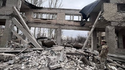 Лікарня, школа та житлові будинки. Армія РФ за добу зруйнувала понад 20 об'єктів інфраструктури на Донеччині
