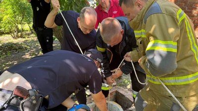 У Валках з дворового колодязя дістали 4-річного хлопчика