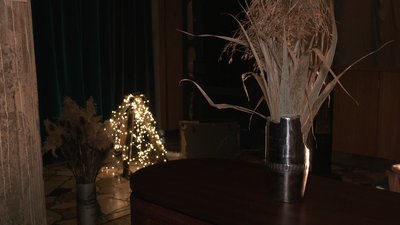 Харківський дизайнер робить предмети інтер'єру з російських боєприпасів та шоломів Харківський дизайнер робить предмети інтер'єру з російських боєприпасів та шоломів
