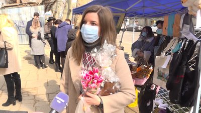 В Одесі влаштували ярмарок, аби зібрати гроші на найдорожчий препарат у світі В Одесі влаштували ярмарок, аби зібрати гроші на найдорожчий препарат у світі