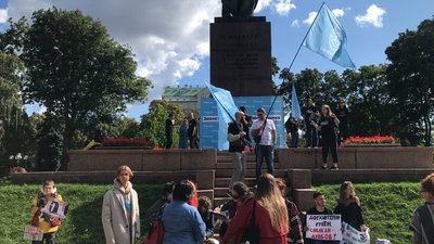 "Нас дістало": у Києві стартував марш за права тварин "Нас дістало": у Києві стартував марш за права тварин