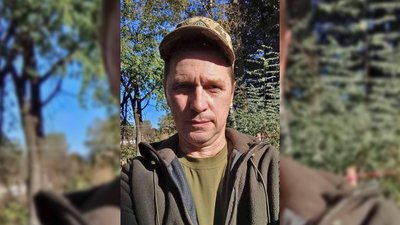 На Чернігівщині попрощалися із шістьма військовослужбовцями ЗСУ, які захищали Україну На Чернігівщині попрощалися із шістьма військовослужбовцями ЗСУ, які захищали Україну
