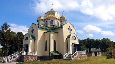 У Франківську представники УПЦ Московського патріархату через суд намагаються повернути храм Різдва Христового