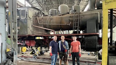 Ремонт уперше за 30 років. У сновському депо відновлюють паротяг з гайворонської вузькоколійки Кіровоградщини Ремонт уперше за 30 років. У сновському депо відновлюють паротяг з гайворонської вузькоколійки Кіровоградщини