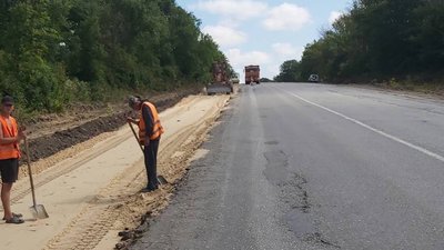 На Хмельниччині розпочали ремонт на відрізку автодороги Н-03 Житомир-Чернівці