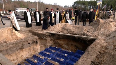 На Рівненщині освятили пам'ятний знак, де перепоховали рештки бійців УПА та жертв НКВС На Рівненщині освятили пам'ятний знак, де перепоховали рештки бійців УПА та жертв НКВС