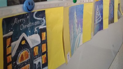 "У малюнках я передаю свої мрії". Десятирічна переселенка продала свої роботи, щоб допомогти ЗСУ "У малюнках я передаю свої мрії". Десятирічна переселенка продала свої роботи, щоб допомогти ЗСУ