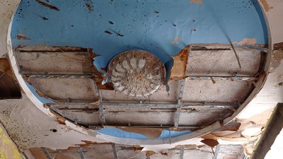 "Цей дитсадочок — біль для нас усіх": у Старому Салтові розбирають завали й шукають гроші на відновлення