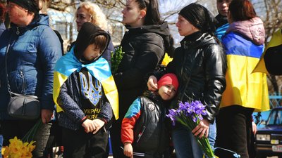 "Ми молили Бога до останнього": на Одещині простилися із загиблими військовослужбовцями "Ми молили Бога до останнього": на Одещині простилися із загиблими військовослужбовцями