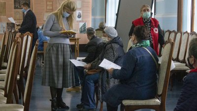 Щоб мати 80% вакцинованих. У Чернівецькому університеті розгорнули пункт щеплення від COVID