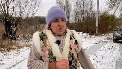 "Вони залишилися в надії, що люди не дадуть їм пропасти": як на Чернігівщині рятували двох лебедів із замерзлого озера "Вони залишилися в надії, що люди не дадуть їм пропасти": як на Чернігівщині рятували двох лебедів із замерзлого озера
