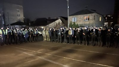 Новорічна ніч в області та Луцьку минула без порушень – поліція Новорічна ніч в області та Луцьку минула без порушень – поліція